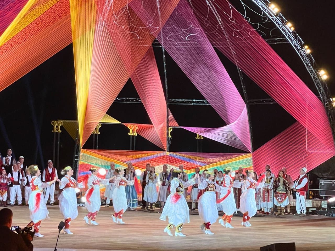 Festivali folklorik gjirokaster