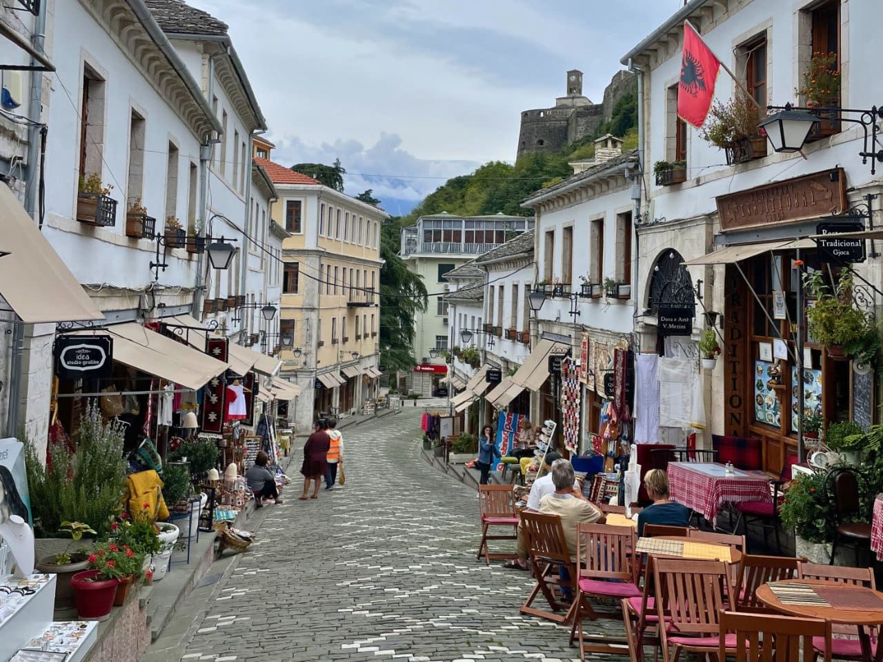 Pazari i gjirokastress